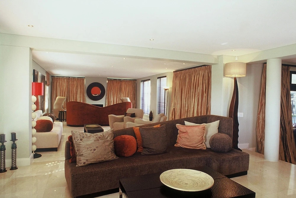 Atlantic Waves Guest House