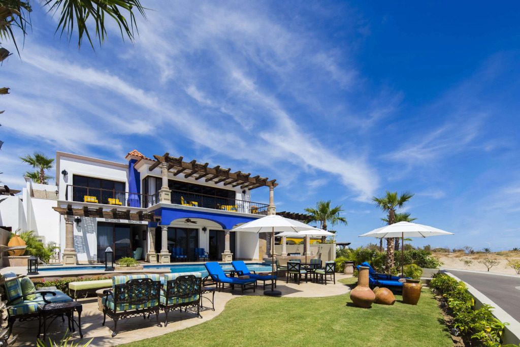 Hacienda Encantada Resort & Residences