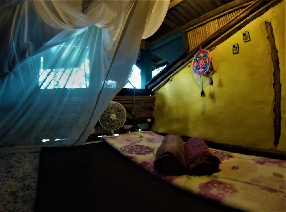 ReMo Treehouse Hostel
