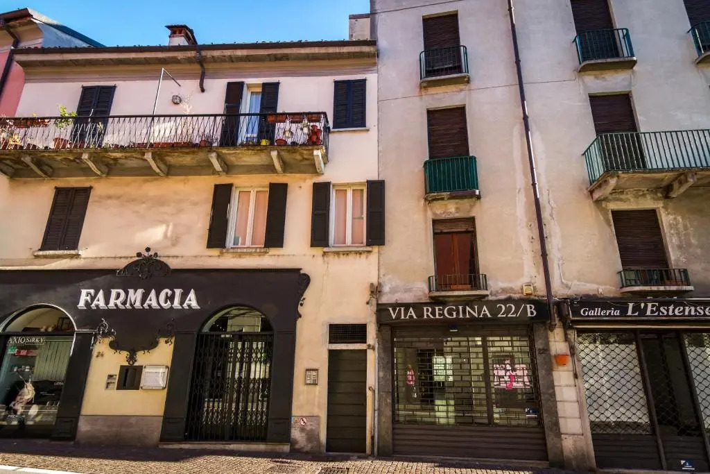 Regina 24