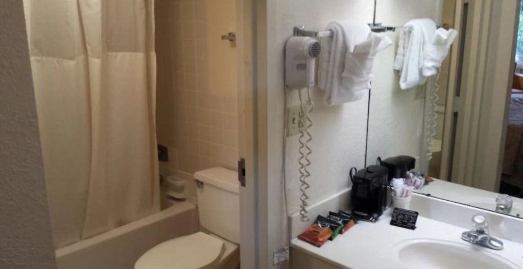 Vista Inn & Suites Tampa