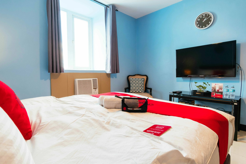 RedDoorz Plus at Kamuning Quezon City