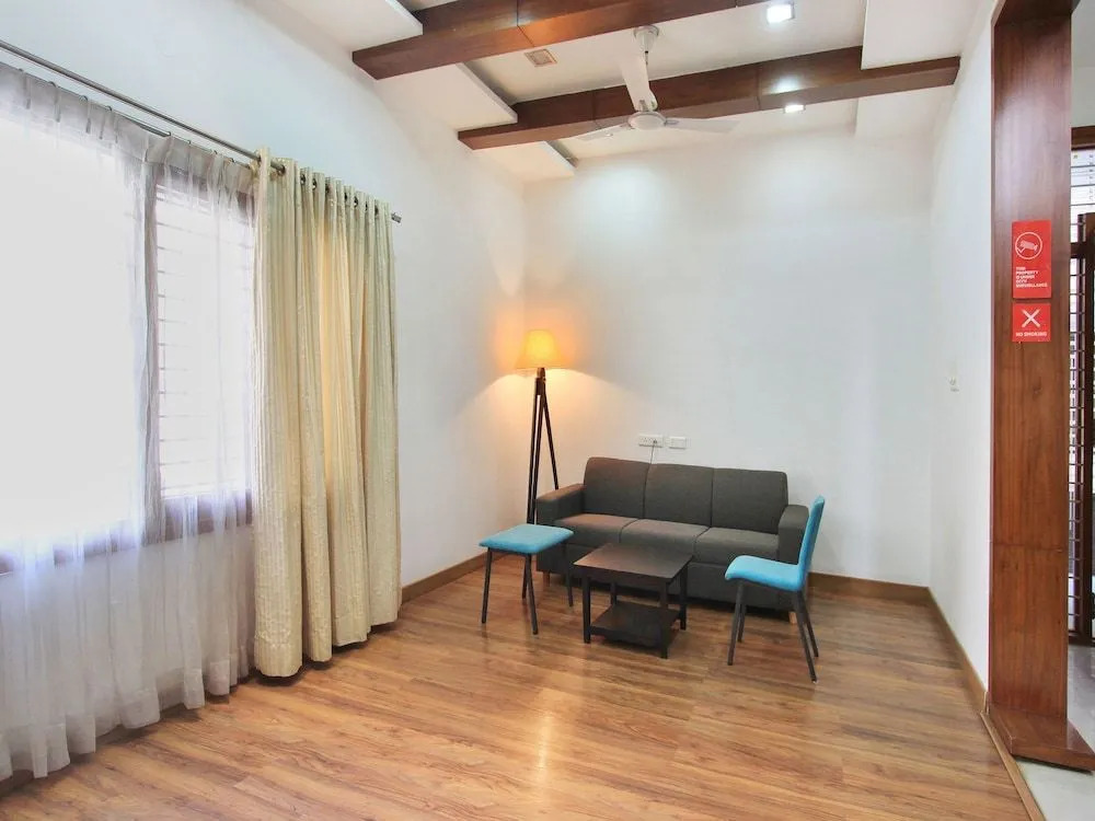 Capital O 11590 Red Carpet Residence