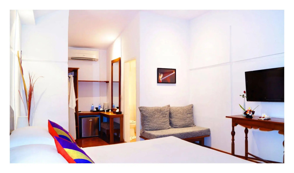 Oasis Hotel