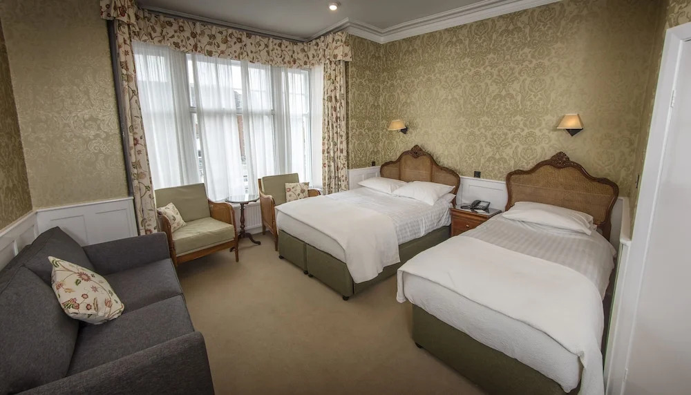Dunoon Hotel