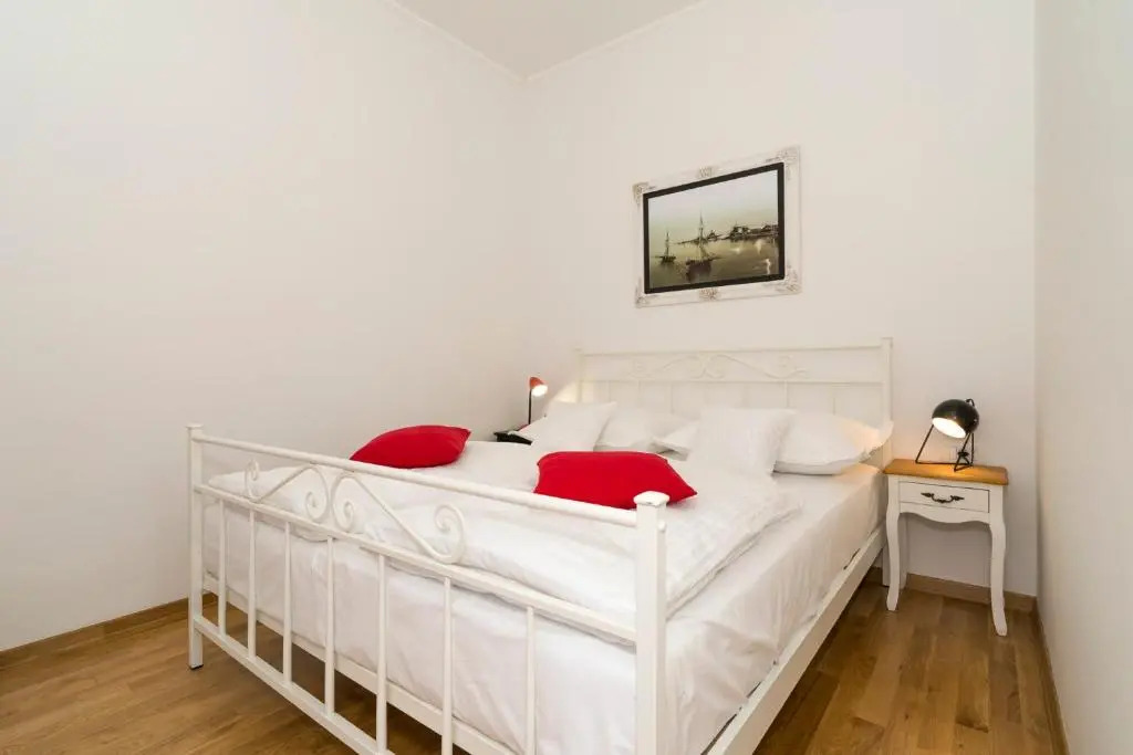 Apartment Dinka with terrace