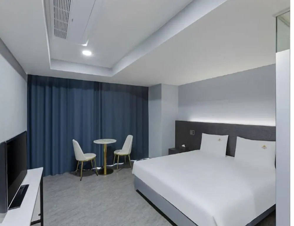 Sun Cloud Hotel
