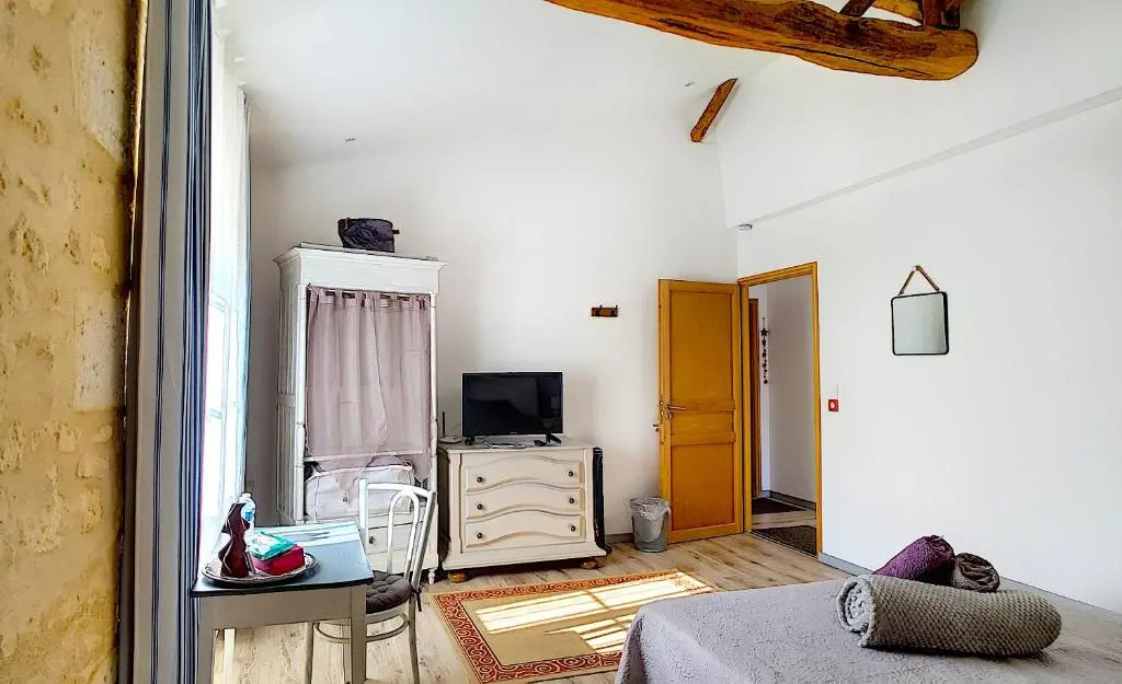 Jardin darcy - chambres dhôtes avec piscine et SPA