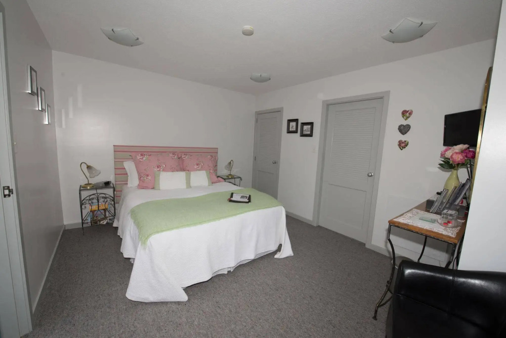 Finlay Banks Boutique Bed & Breakfast