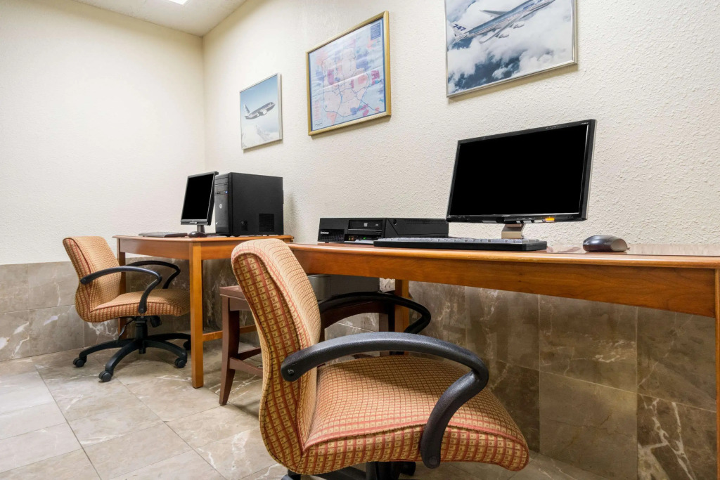 Days Inn by Wyndham Columbus Airport