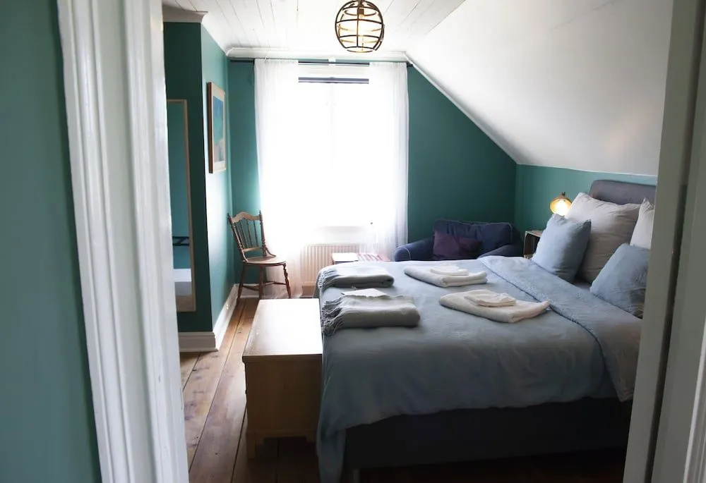 Three Pheasants Boutique Bed and Breakfast