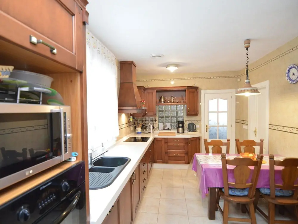 Luxurious Villa With Private Swimming Pool, Billiards Room and Private Tennis Court