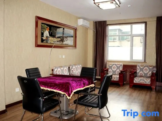 Juxian Junhao Business Hotel