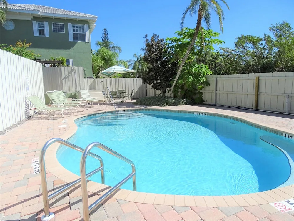 357 Tierra Mar Lane - Village Place 3 Bedrooms 2.5 Bathrooms Home