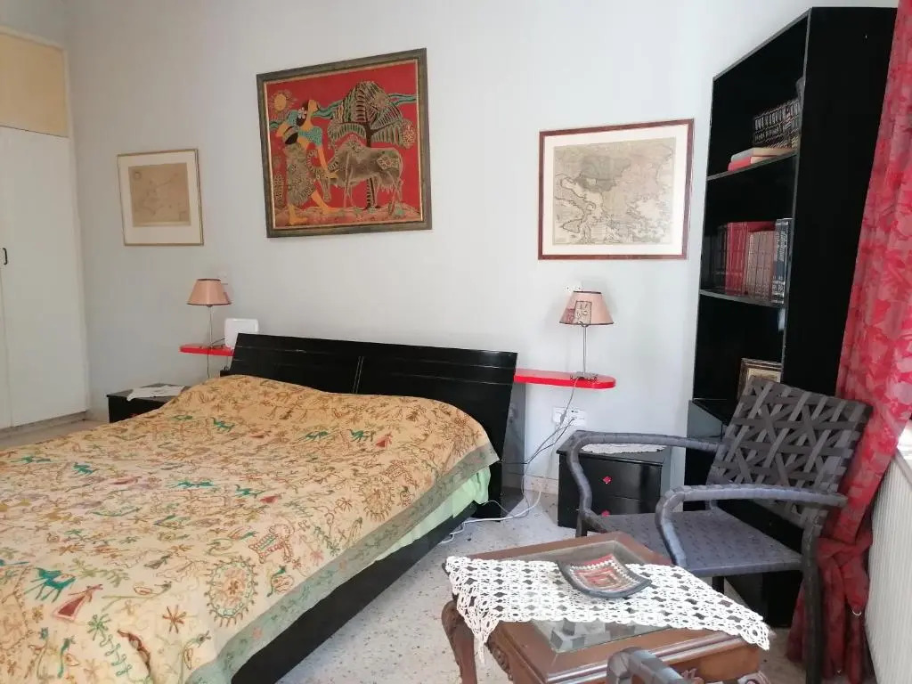 Nirvana ArtHouse 2km from LCA center