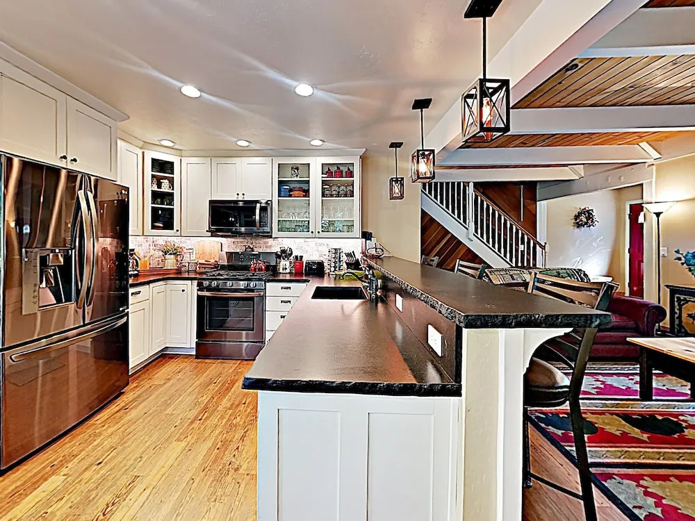 1928 Nez Pierce Drive Home by RedAwning