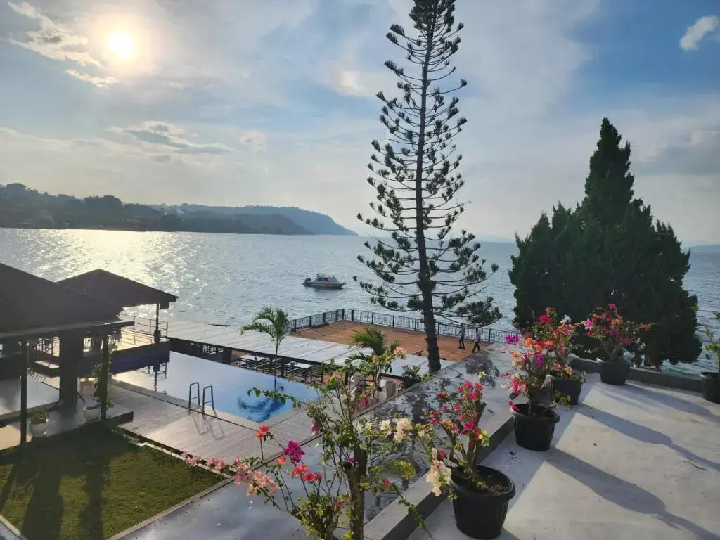 PURNAMA BALIGE HOTEL