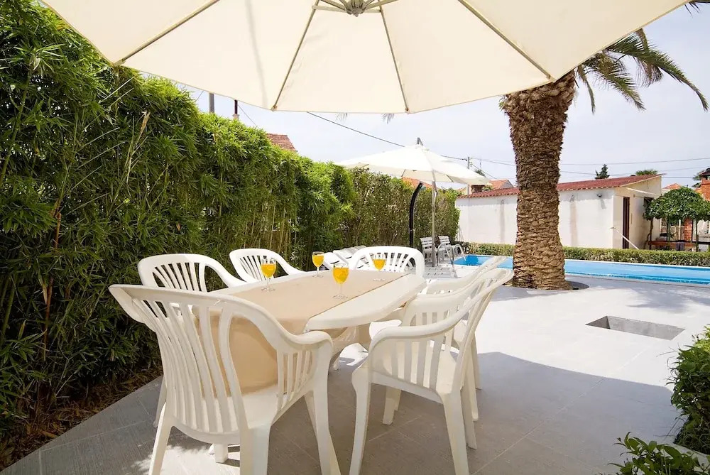 Apartments Neq