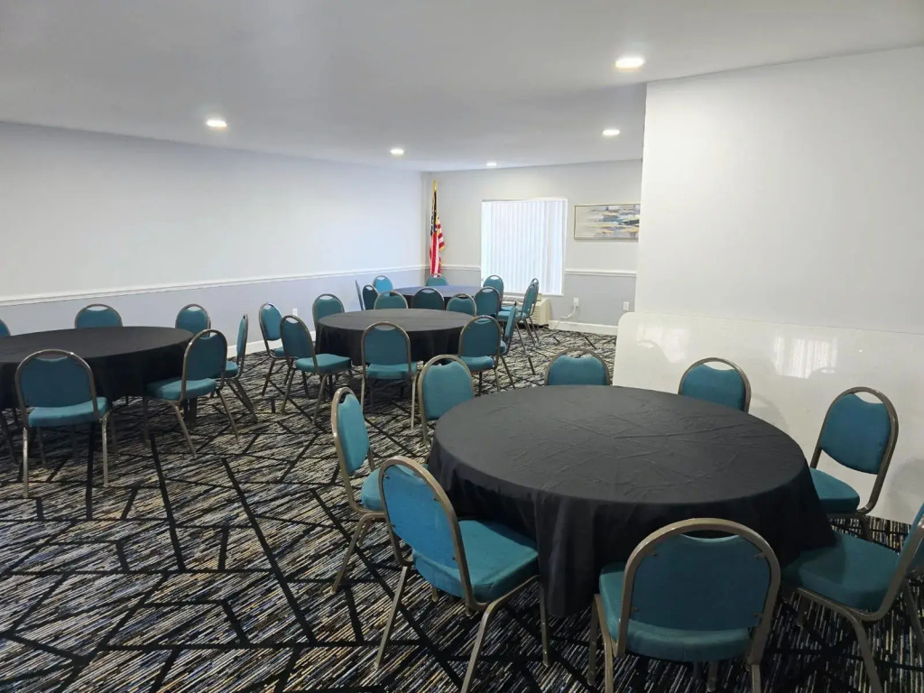 Americas Best Value Inn & Suites-Foley - Fully Renovated