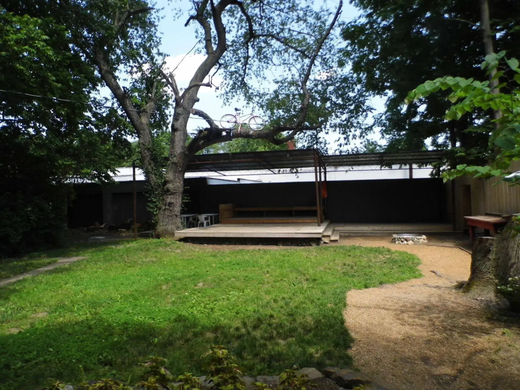 Indy Hostel