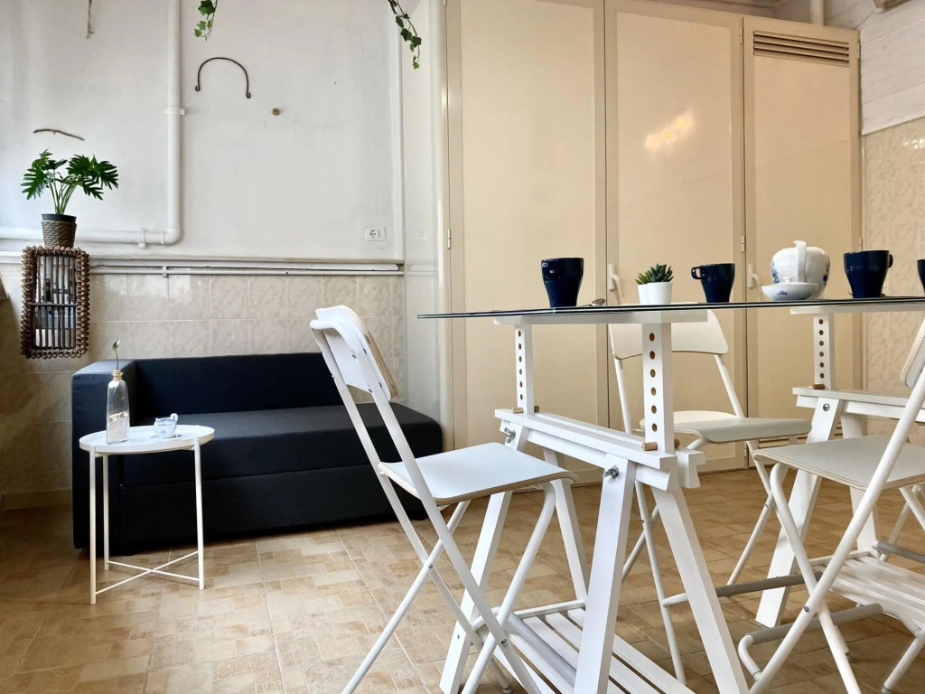 Apartment in the historic center, private terrace, excellent location, suitable for families-Casa Marta