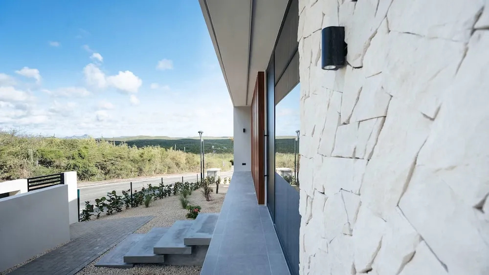Villa Solara Cove Modern Design Luxury Nature