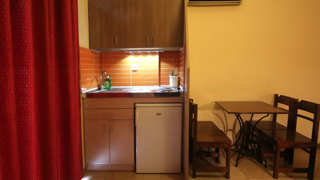 Philoxenia Hotel & Studios