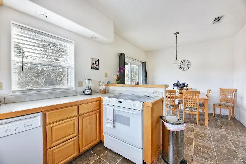 232 4th Street