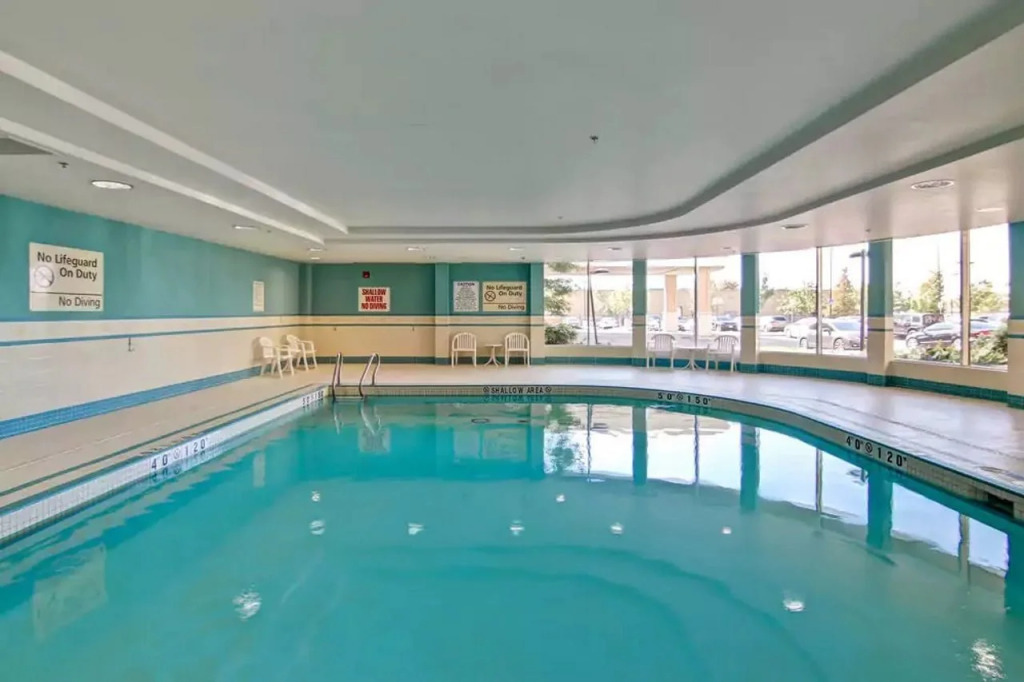 Homewood Suites by Hilton Toronto Airport Corporate Centre