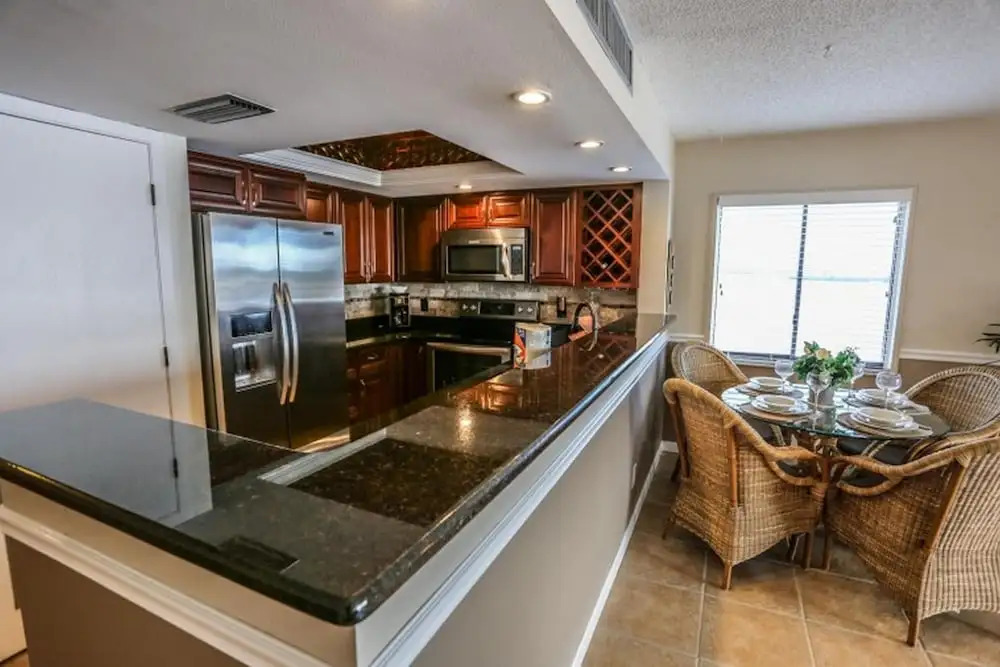 Windward Point 608