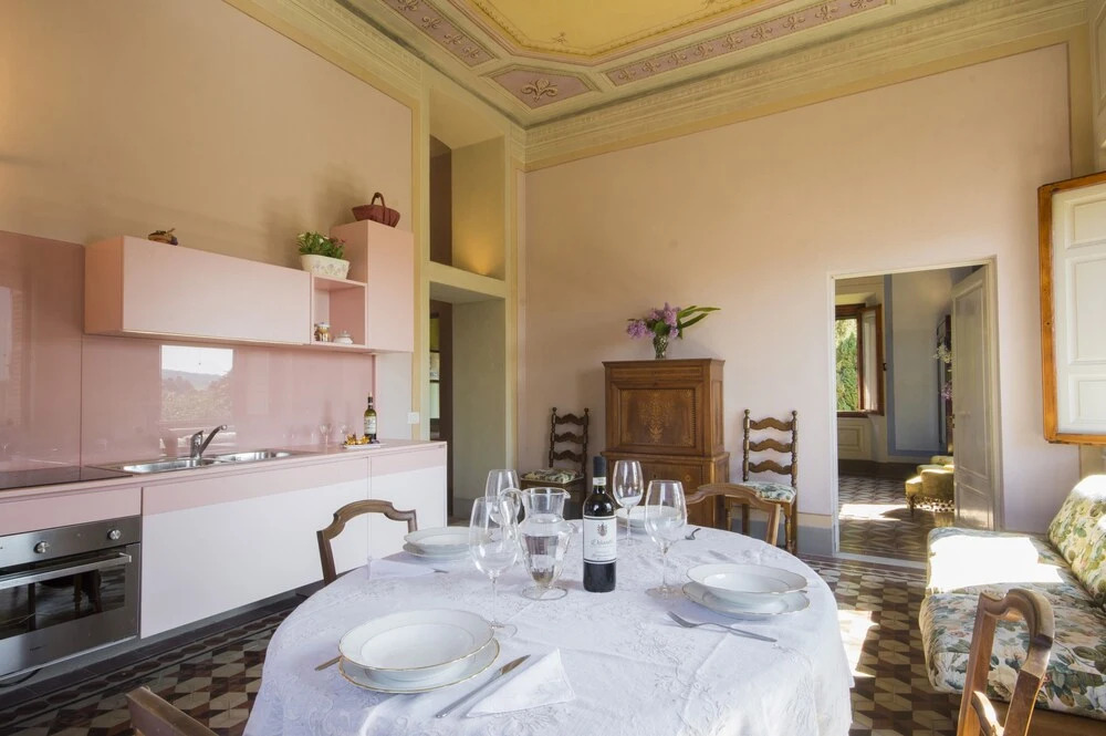 A Path of Relaxation and History Between Vineyards and Olive Trees