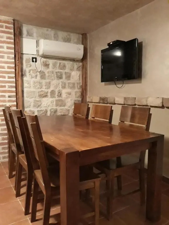Apartments Lanmari