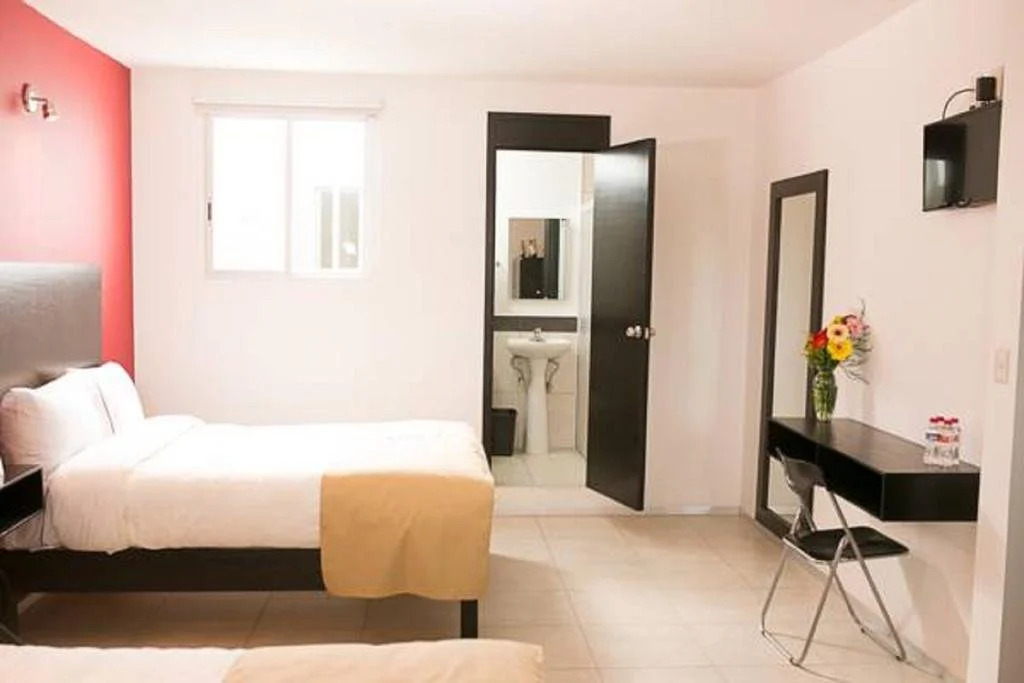 Hotel Virreyes
