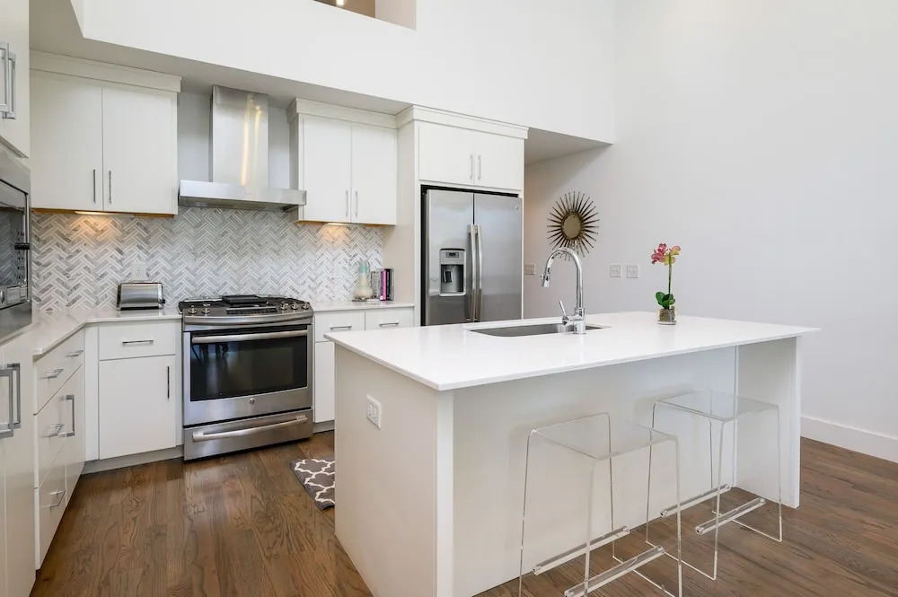 New Listing! Ultra-posh West End Townhome 4 Bedroom Townhouse