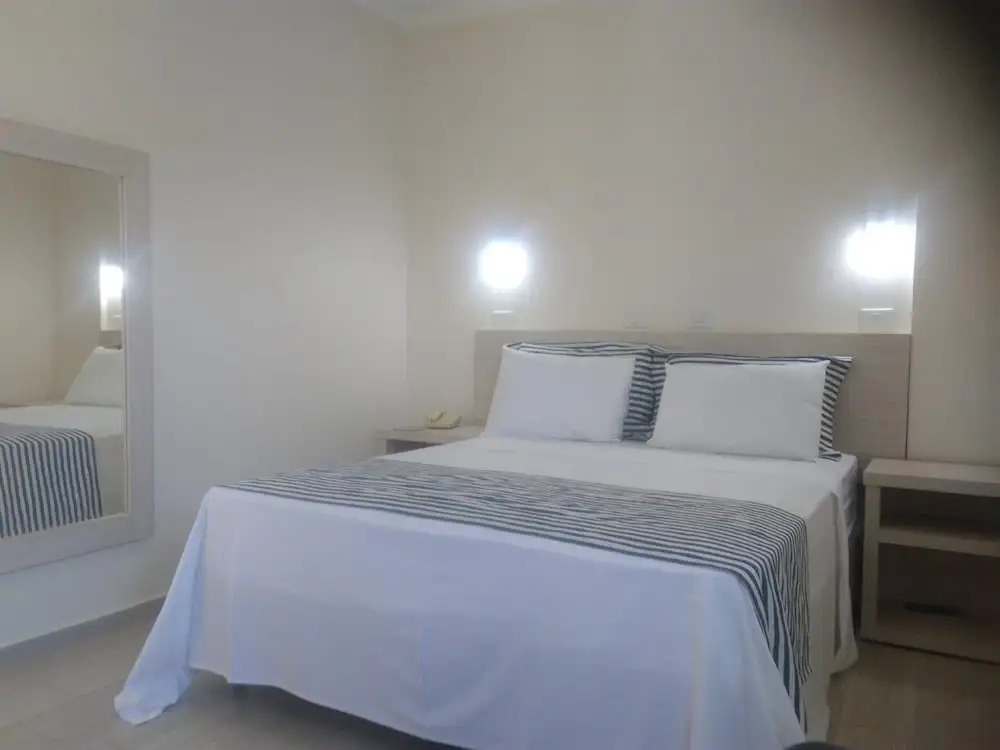 Dumont Park Hotel