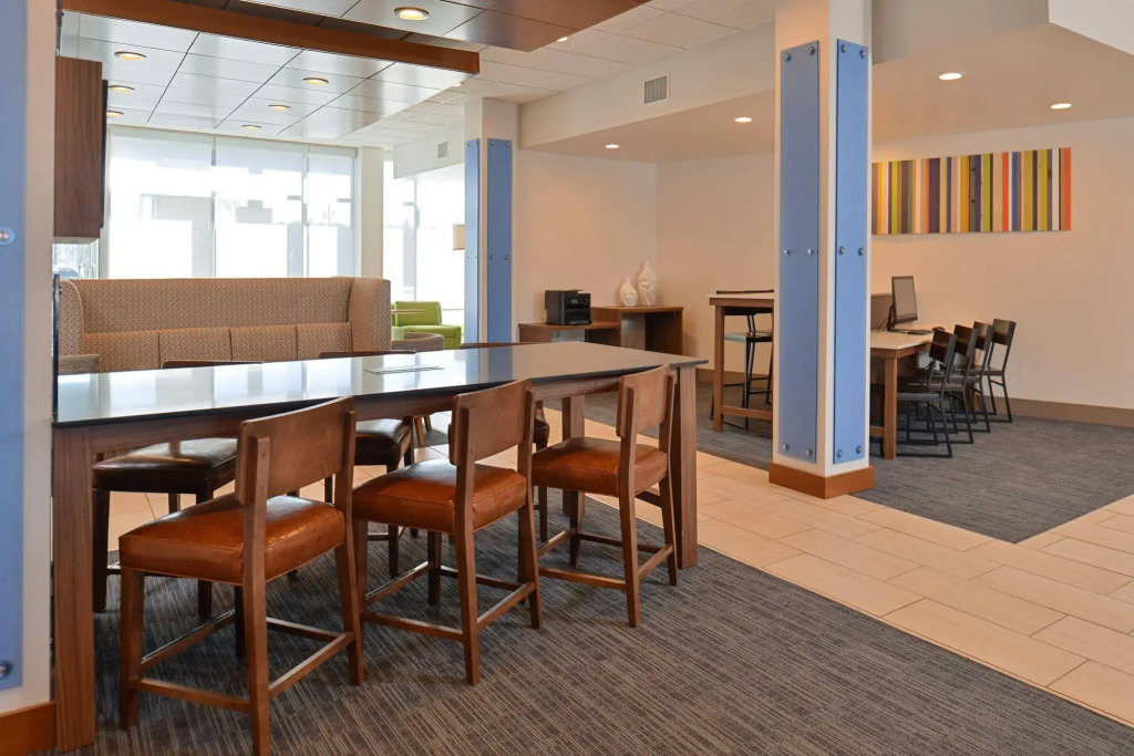 Holiday Inn Express & Suites - Southgate - Detroit Area by IHG