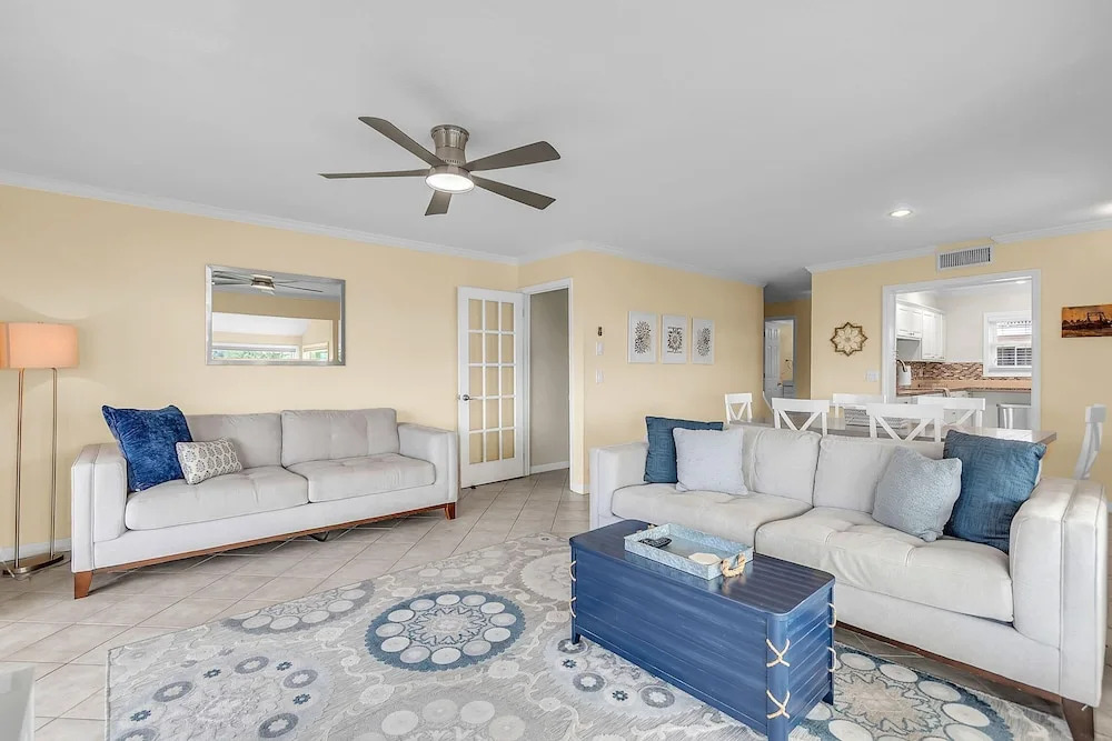 Bayview Villas 101