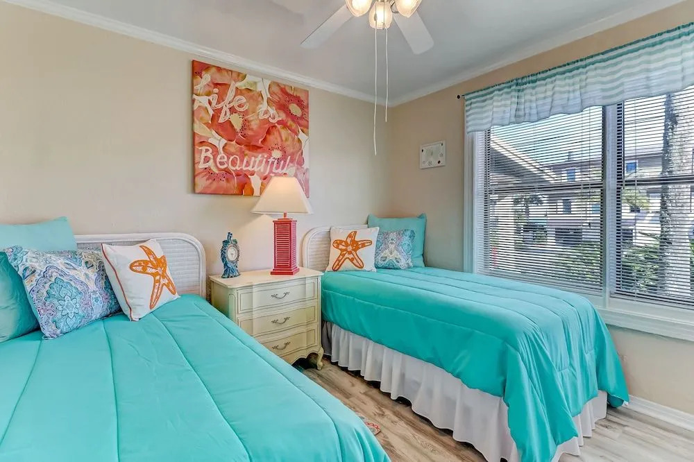 Dog Friendly Old Fernandina Style Home with Extra Studio Room by RedAwning