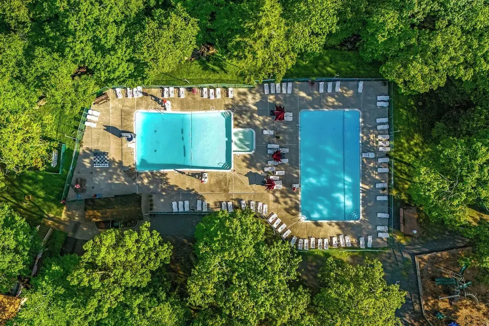 Private Yard, Playset: Family Home in Penn Estates