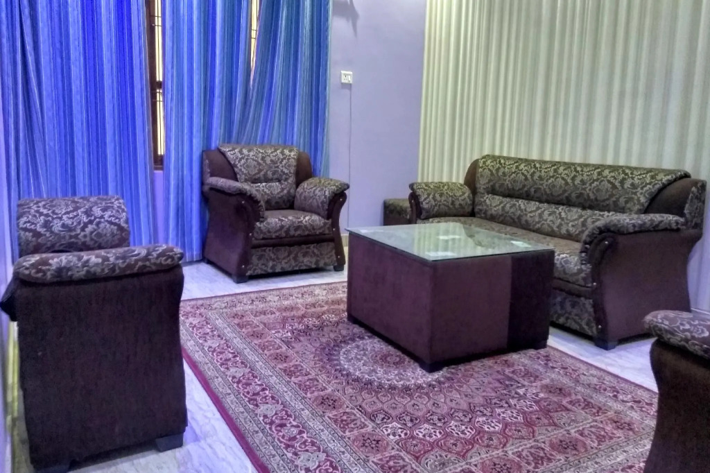 Collection O O 28469 Shivanya Guest House