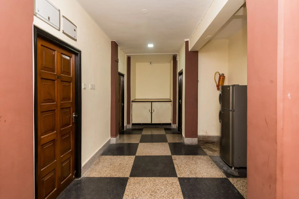Hotel Penguin by OYO Rooms
