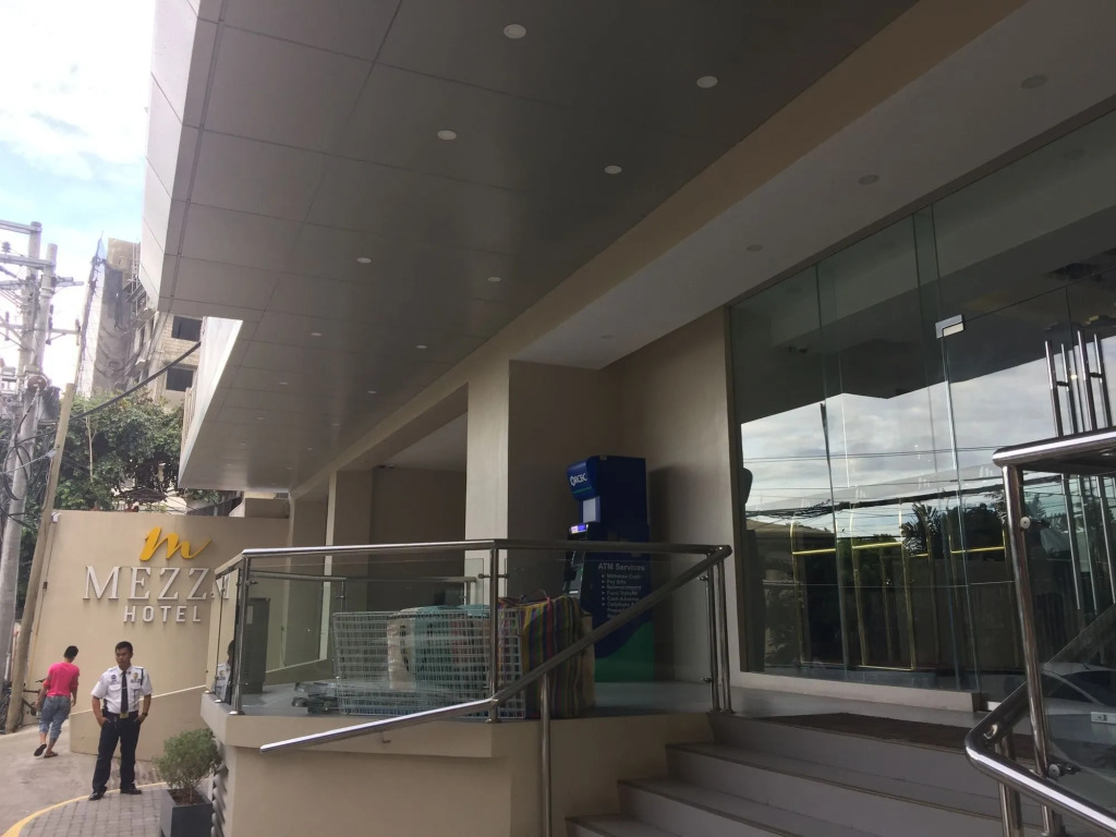 Mezzo Hotel