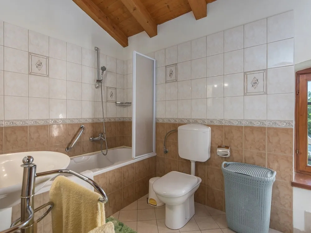 Stone Holiday House With a Spacious Yard and Private Pool