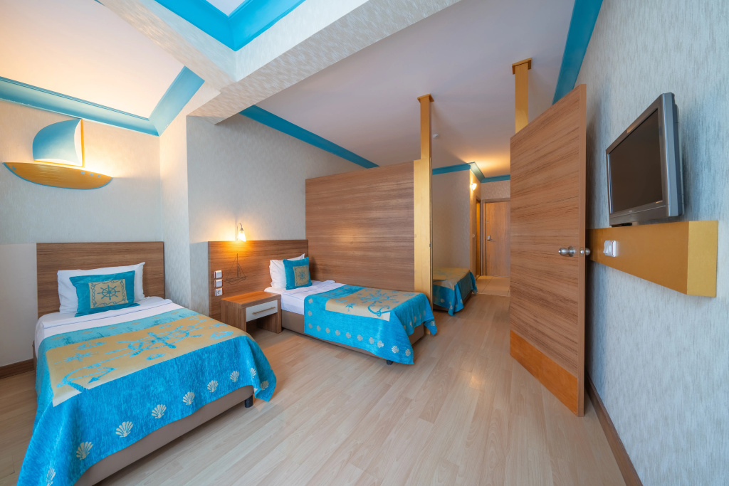 Отель Miarosa Kemer Beach