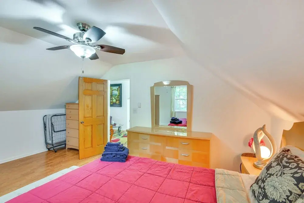 Walk to the Beach: Pet Friendly w/ Fire Pit!