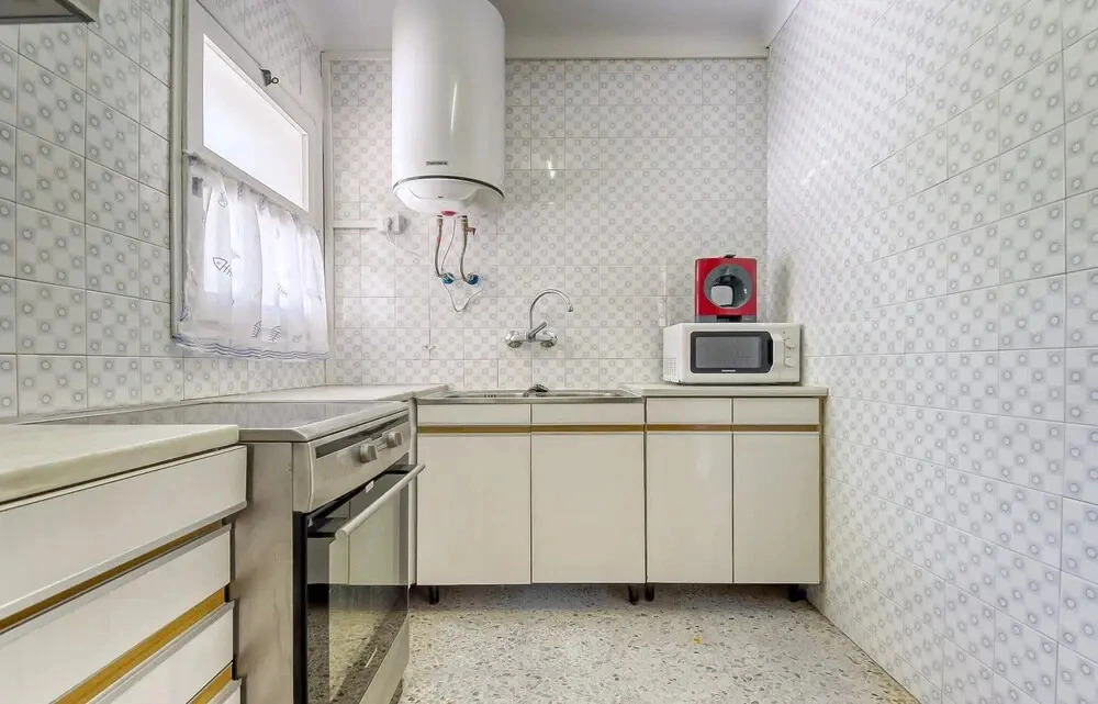 Apartment With Scenic View