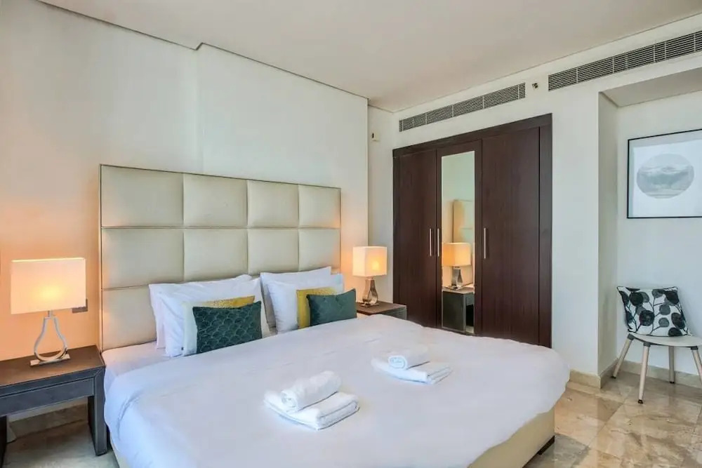 Luxury Apartment Steps Away From Everything!