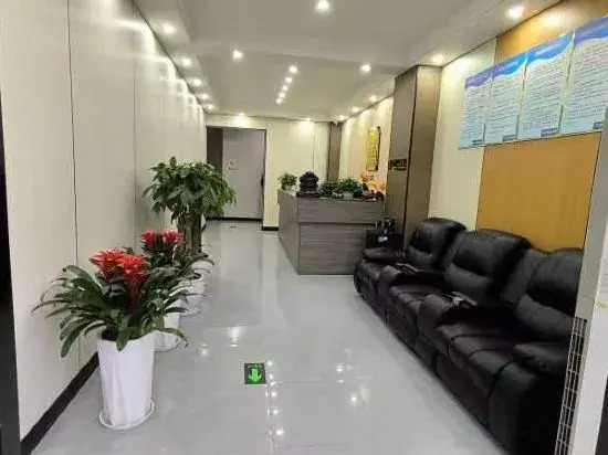 Yuehe Business Hotel