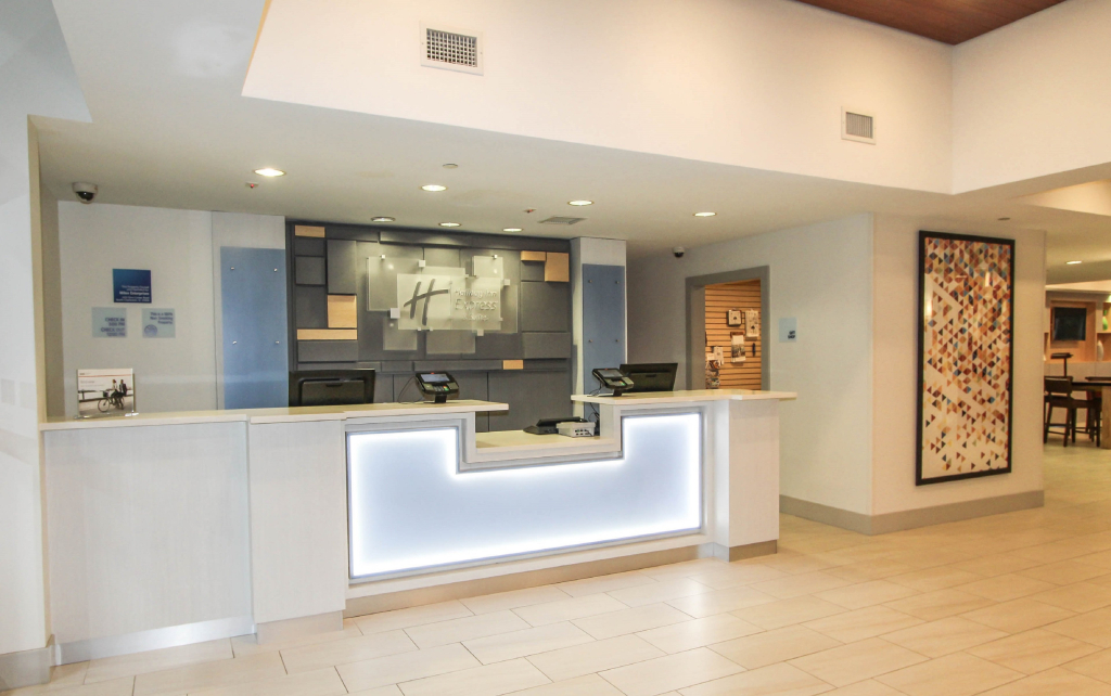 Holiday Inn Express Hotel & Suites Charleston - North by IHG