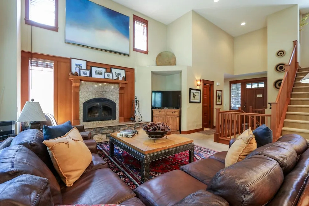 Timbers 6 4 Bedrooms 3.5 Bathrooms Townhouse